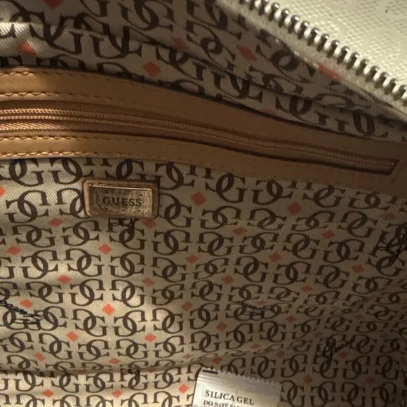 NWT GUESS White, Gray and Tan Tote Bag With Plastic Still On Hardware Plus Charm - Picture 8 of 14